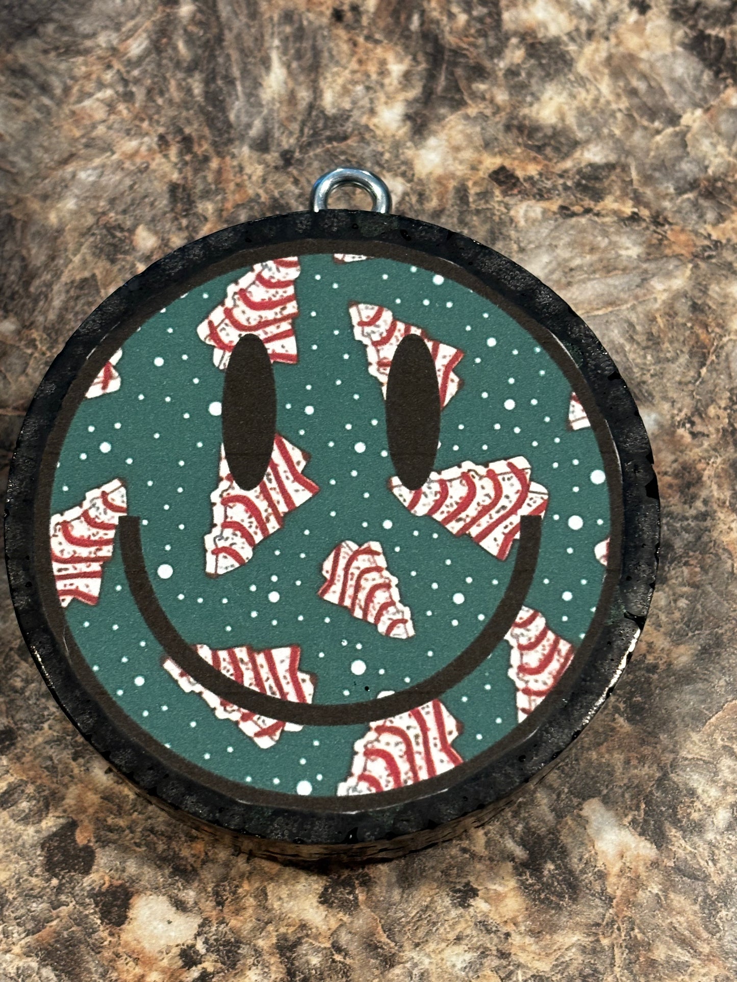 Smiley Face Tree Cake Car Freshie-Cinnamon Apple